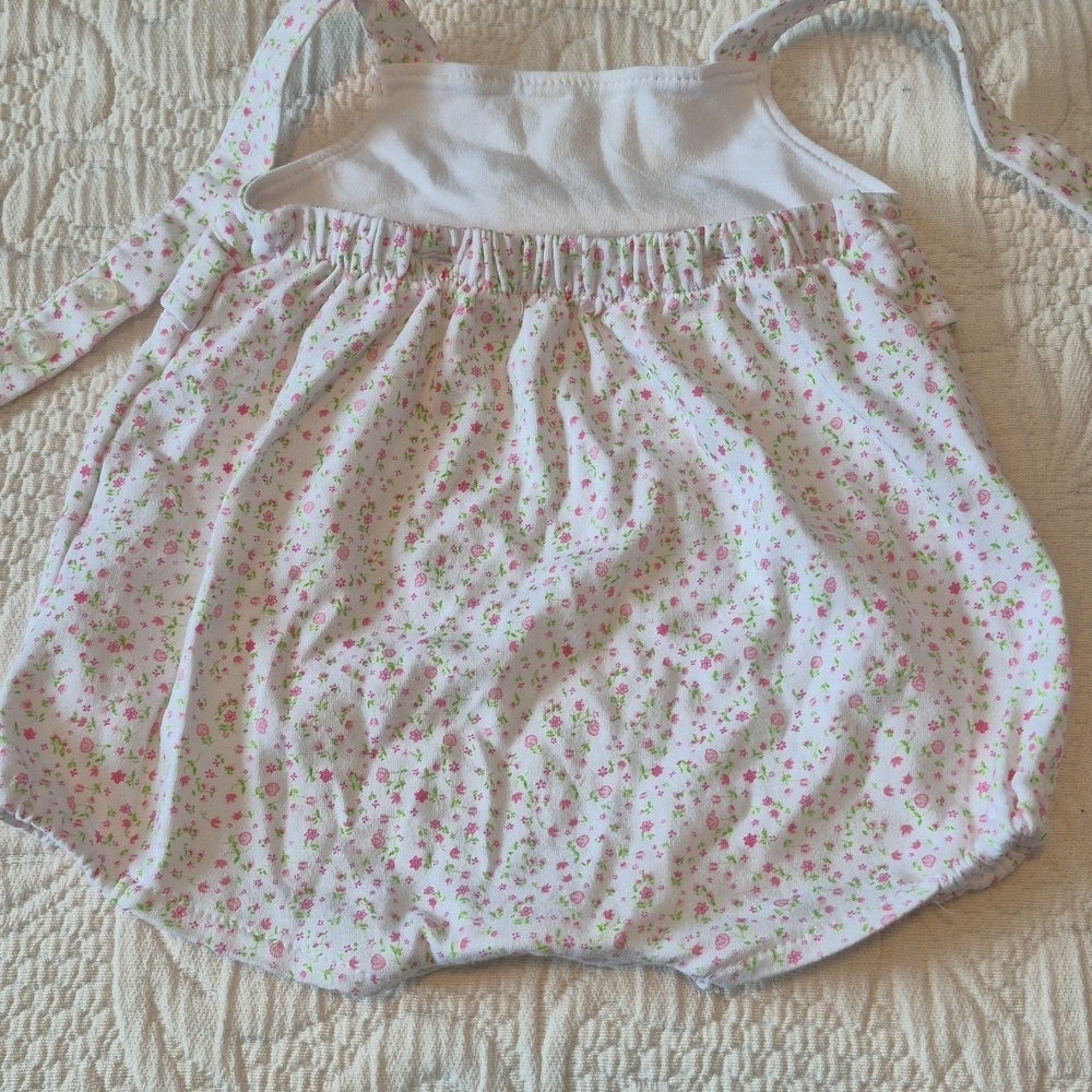 Kissy Kissy girls 3-6 months pink, green & white bubble romper tiny flowers EUC - Picture 8 of 9